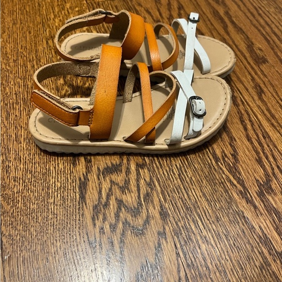 Size 10 old navy sandals - Picture 6 of 6